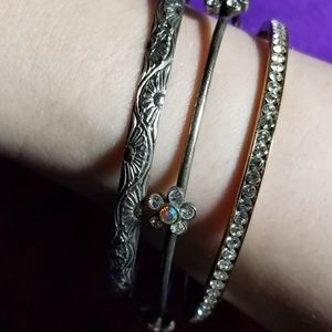 Three vintage bangle bracelets silver tone sparkly flower